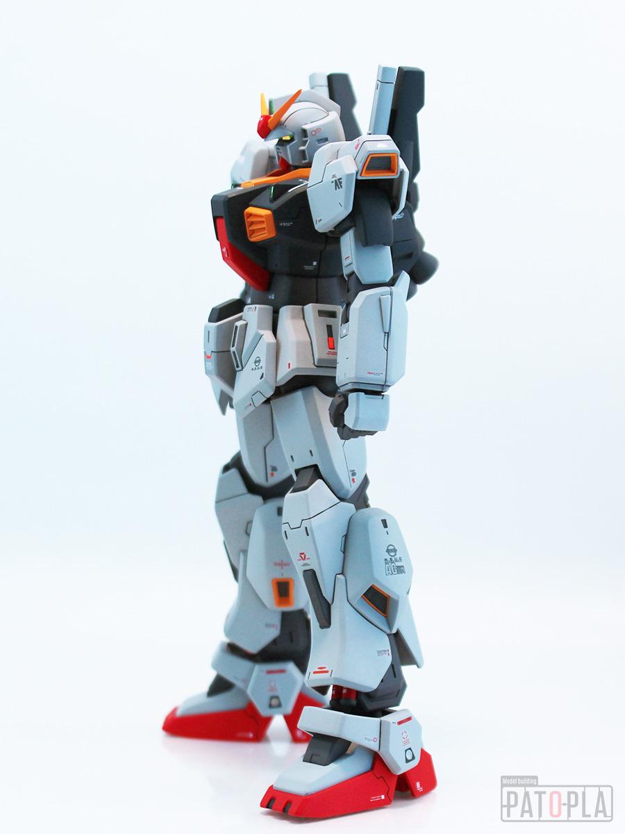 HGUC 1/144 ガンダムMk-II(エゥーゴ仕様)改修・全塗装品