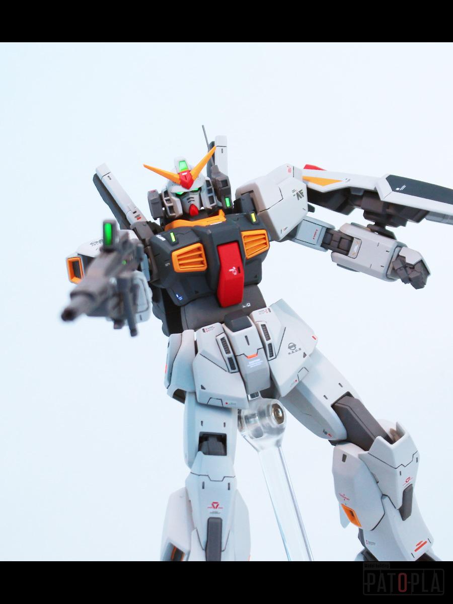 HGUC 1/144 ガンダムMk-II(エゥーゴ仕様)改修・全塗装品
