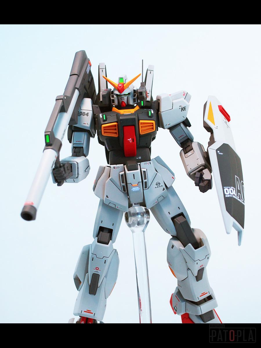HGUC 1/144 ガンダムMk-II(エゥーゴ仕様)改修・全塗装品