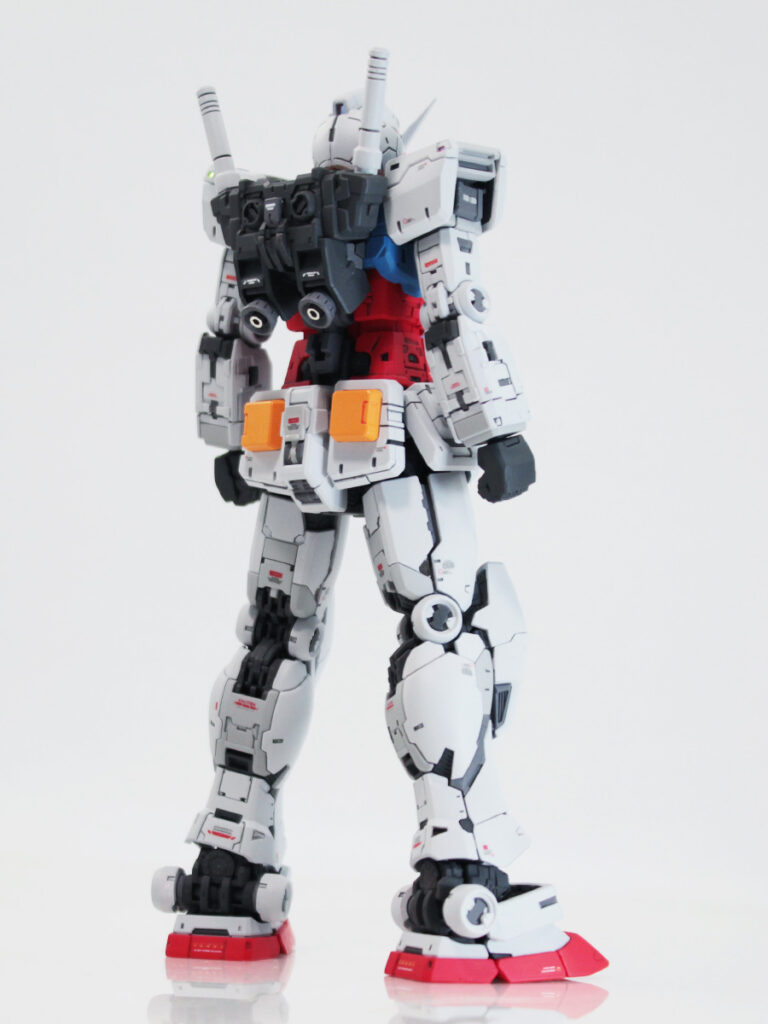 RG 1/144 RX-78-2 ガンダム Ver.2.0 改修・全塗装製作03 完成 親父がVer.2.0にこだわるわけだ… -ぱとぷら