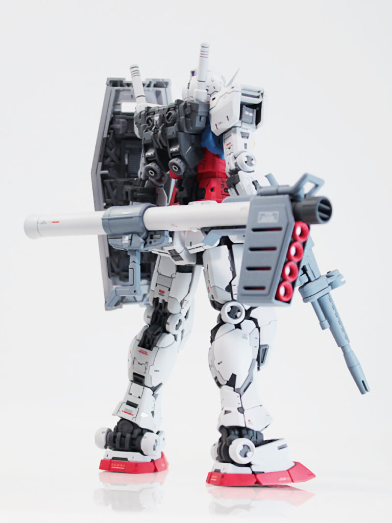 RG 1/144 RX-78-2 ガンダム Ver.2.0 改修・全塗装製作03 完成 親父がVer.2.0にこだわるわけだ… -ぱとぷら