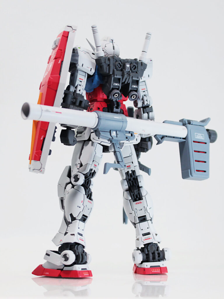 RG 1/144 RX-78-2 ガンダム Ver.2.0 改修・全塗装製作03 完成 親父がVer.2.0にこだわるわけだ… -ぱとぷら