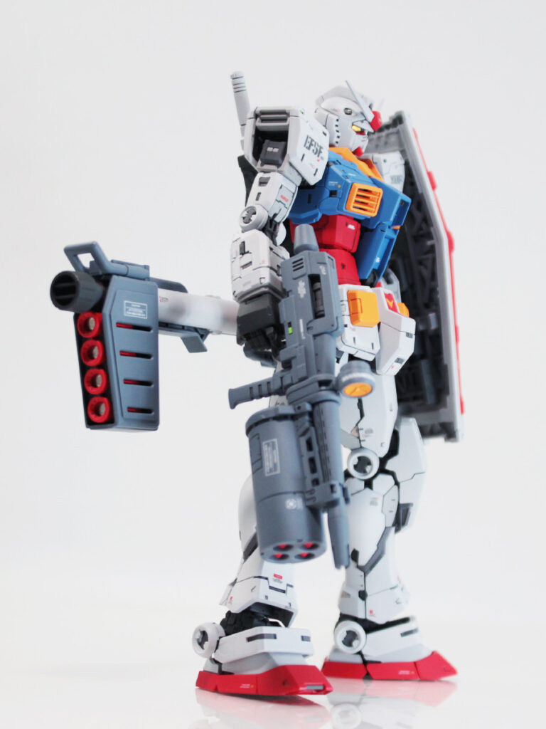 RG 1/144 RX-78-2 ガンダム Ver.2.0 改修・全塗装製作03 完成 親父がVer.2.0にこだわるわけだ… -ぱとぷら