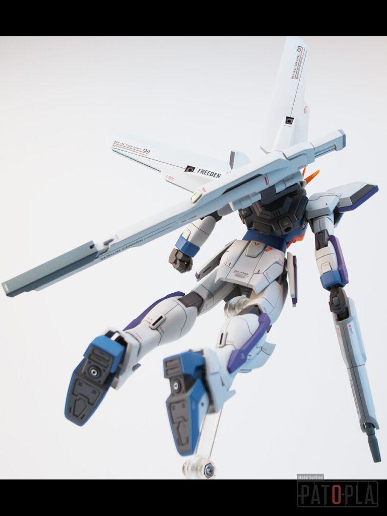 HGAW 1/144 GX-9900 ガンダムX（エックス） 改修・全塗装製作 月は出ているか？